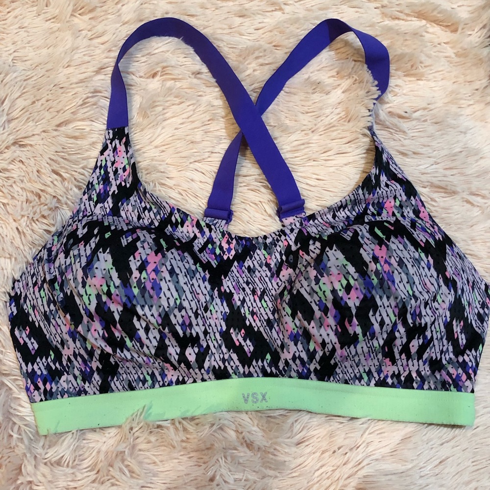 Victoria secret sport pattern sports bra